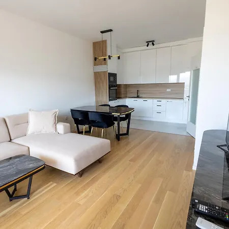 شقة M تريبينيي